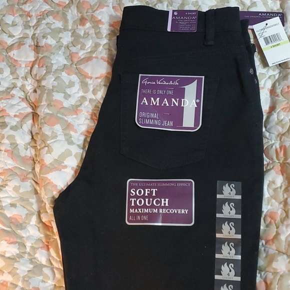 Gloria Vanderbilt slimming jeans - Picture 1 of 2